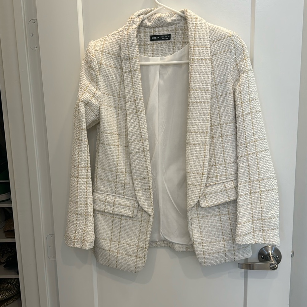 Women’s size XS/2 blazer